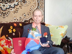 Ветерану труда Александру Будылдину исполнилось 90 лет